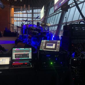 Convention-Center-Monitor-gig-min